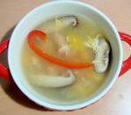 パプリカ・椎茸・卵の中華スープ